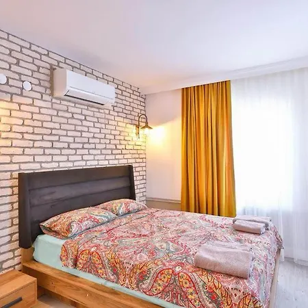 Ozy Center Appartement Kaş